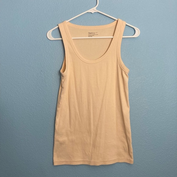 GAP Tops - GapBody Scoop Essential Tank - Cream